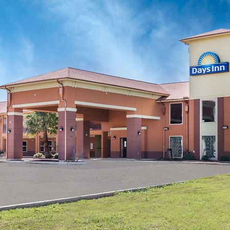 Days Inn By Wyndham Dilley Екстер'єр фото